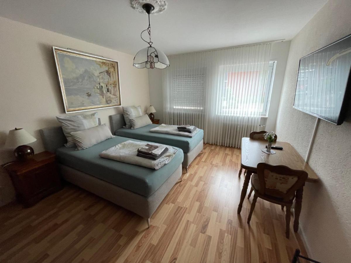 Ferienwohnung - Am Stadtgarten 萨尔路易斯 外观 照片