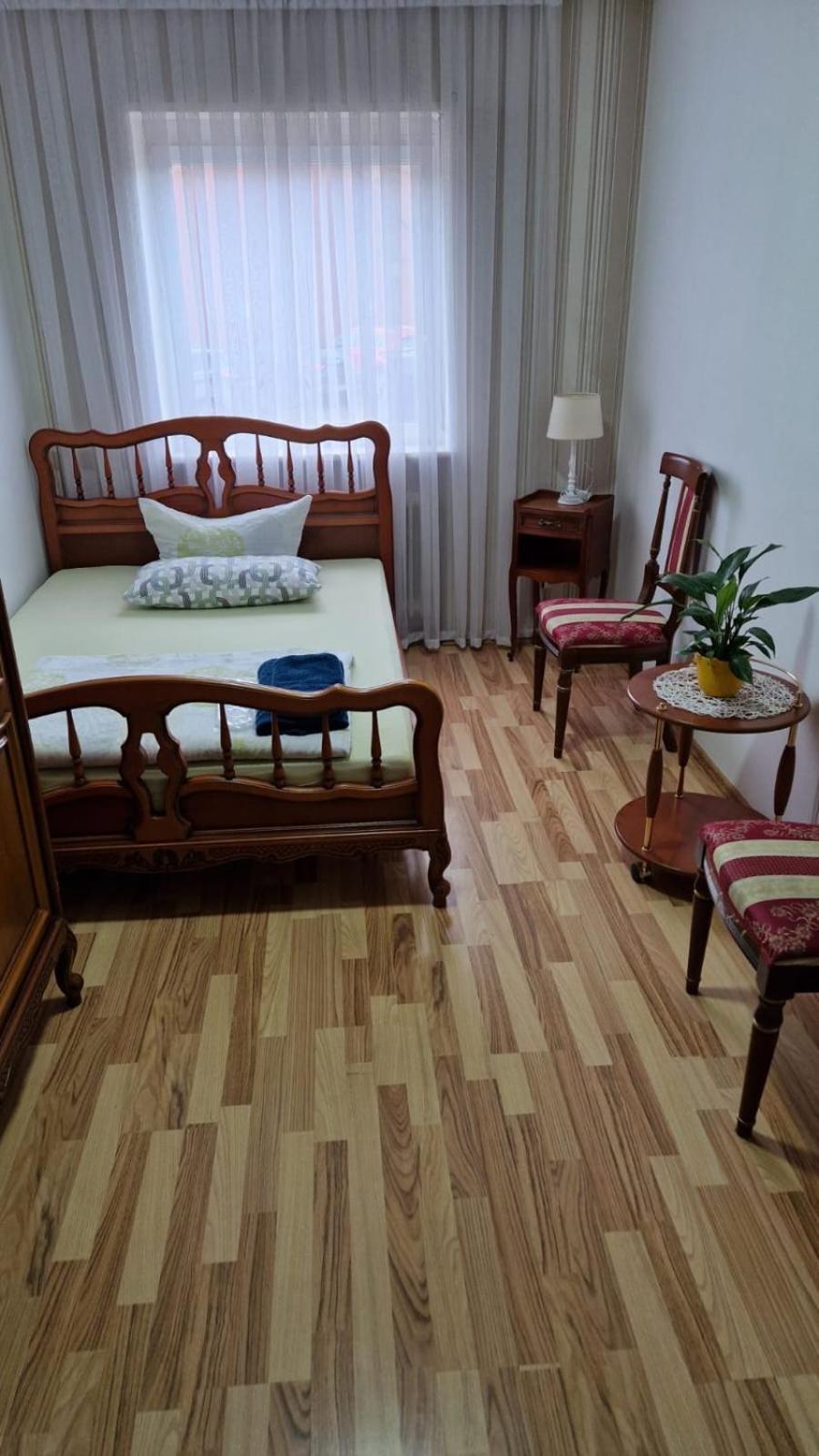 Ferienwohnung - Am Stadtgarten 萨尔路易斯 外观 照片